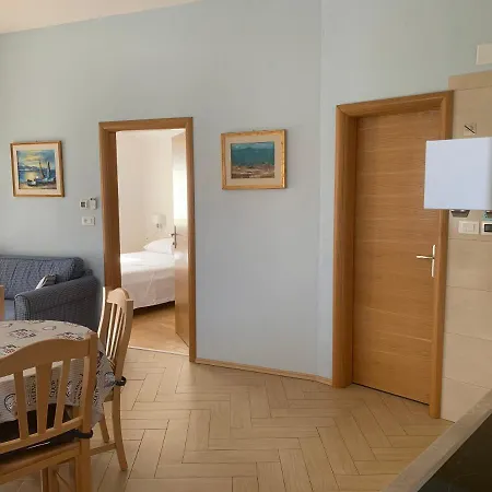 Apartamento Klara Krk Town