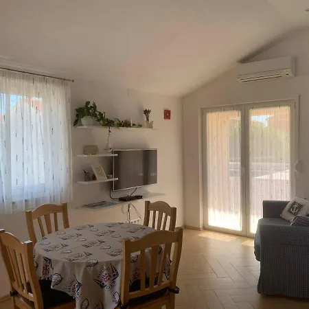 Apartment Klara Krk Town