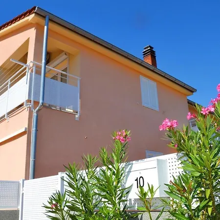 Klara Otium Apartment *